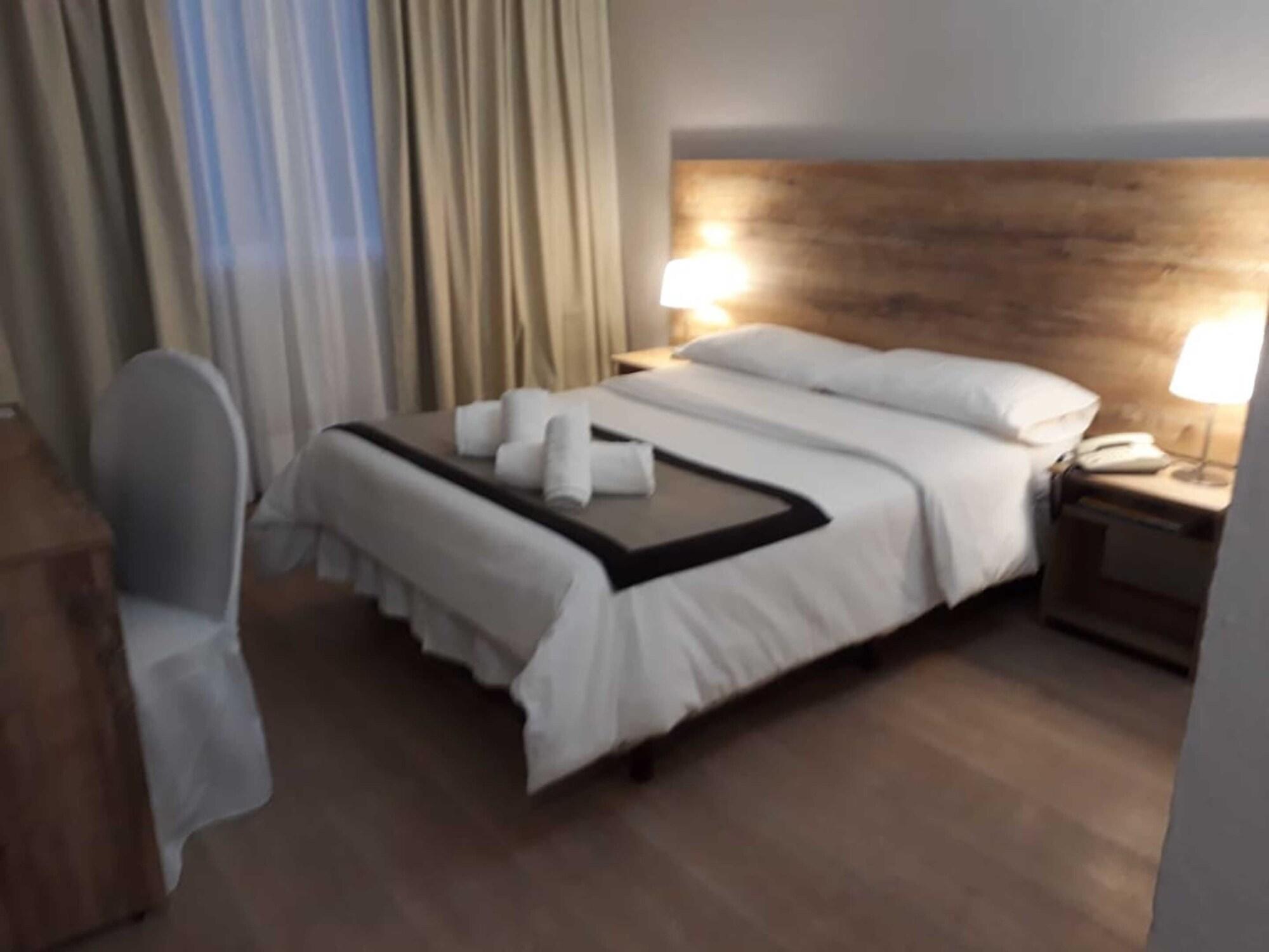 Hotel Tehuelche เอสเกล ภายนอก รูปภาพ