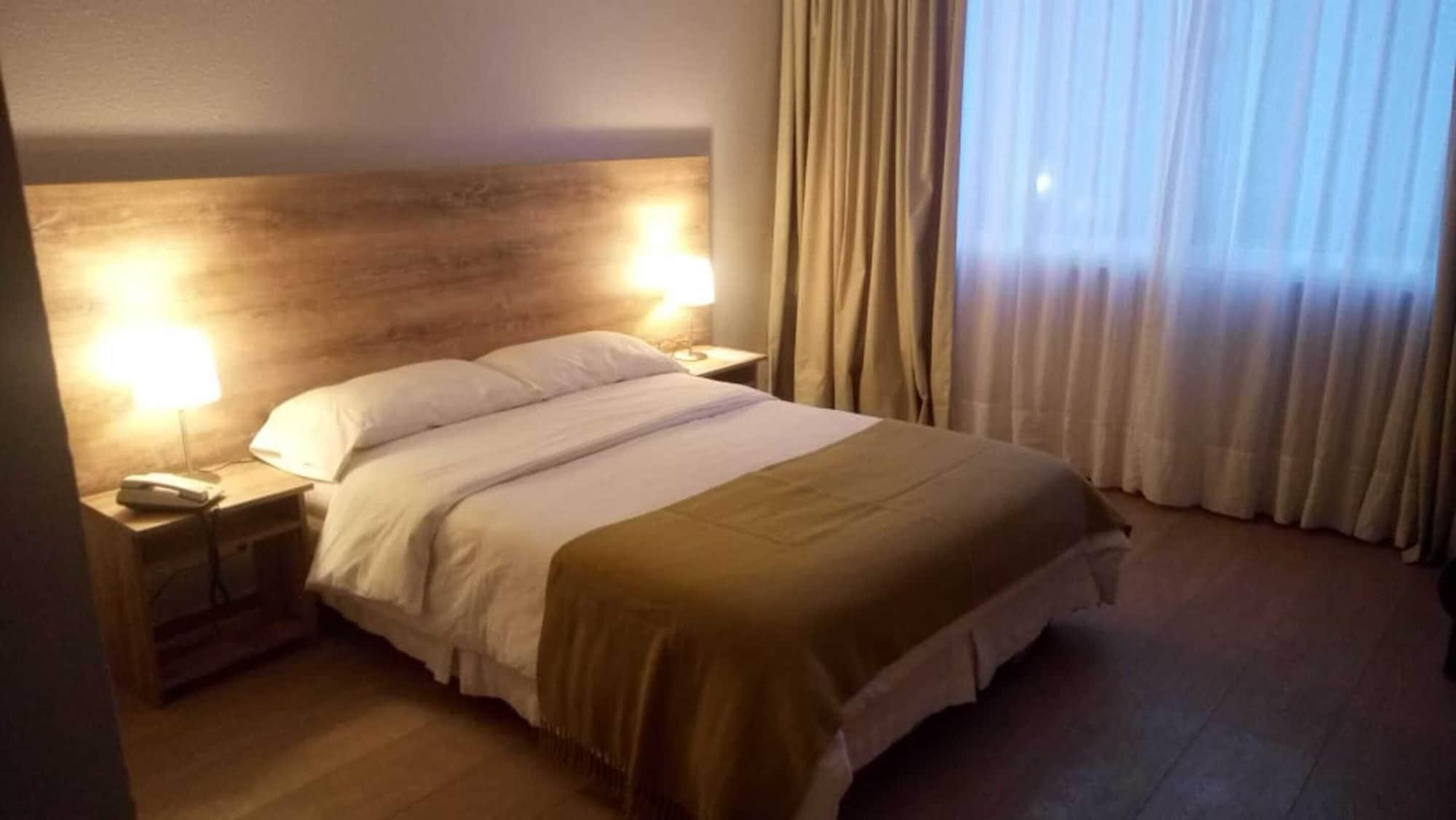 Hotel Tehuelche เอสเกล ภายนอก รูปภาพ