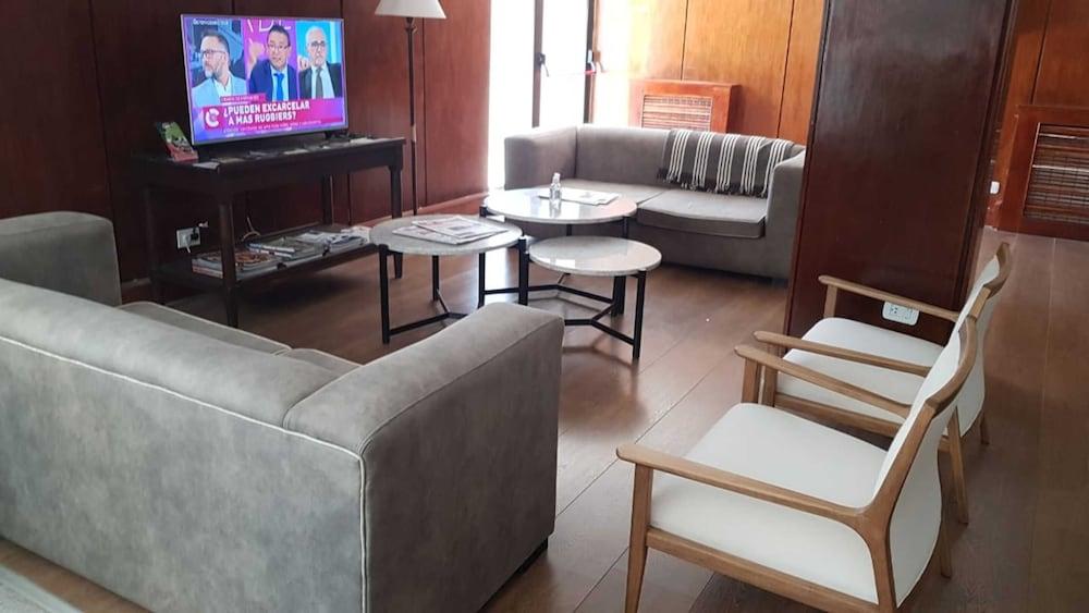 Hotel Tehuelche เอสเกล ภายนอก รูปภาพ